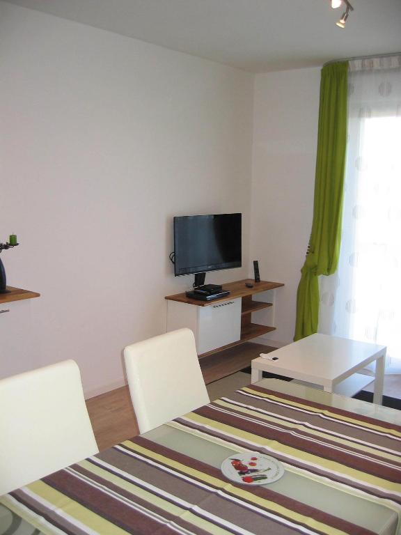 Residence Le Beau Site Capvern Room photo