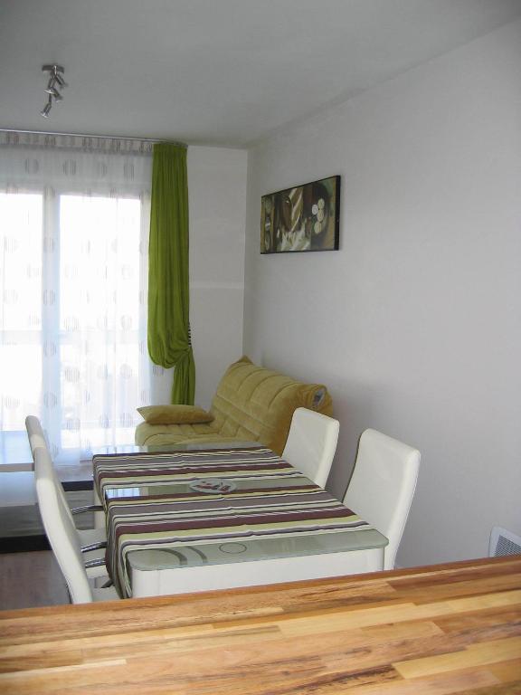 Residence Le Beau Site Capvern Room photo