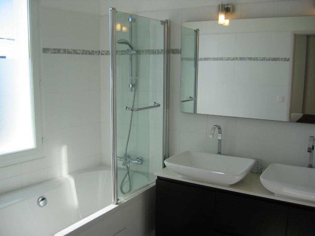 Residence Le Beau Site Capvern Room photo