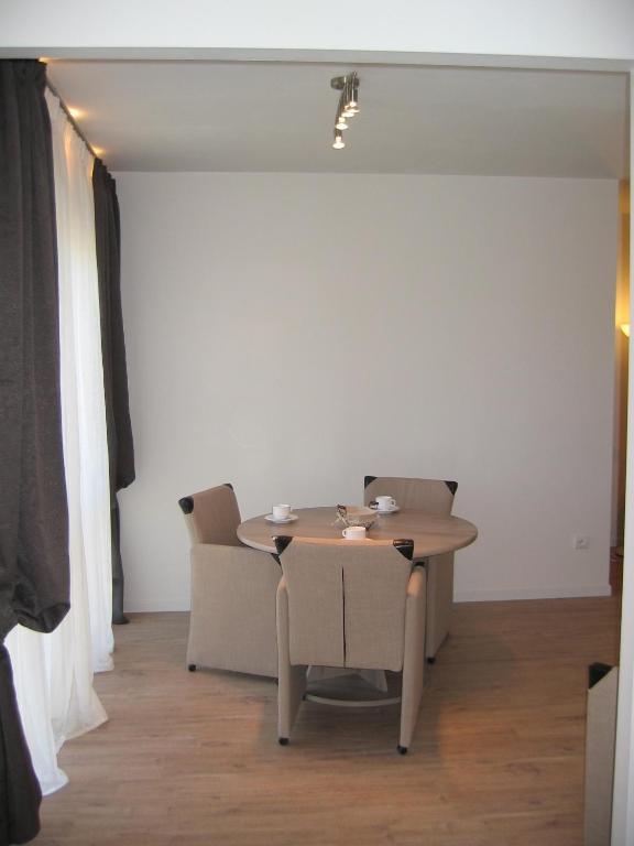 Residence Le Beau Site Capvern Room photo