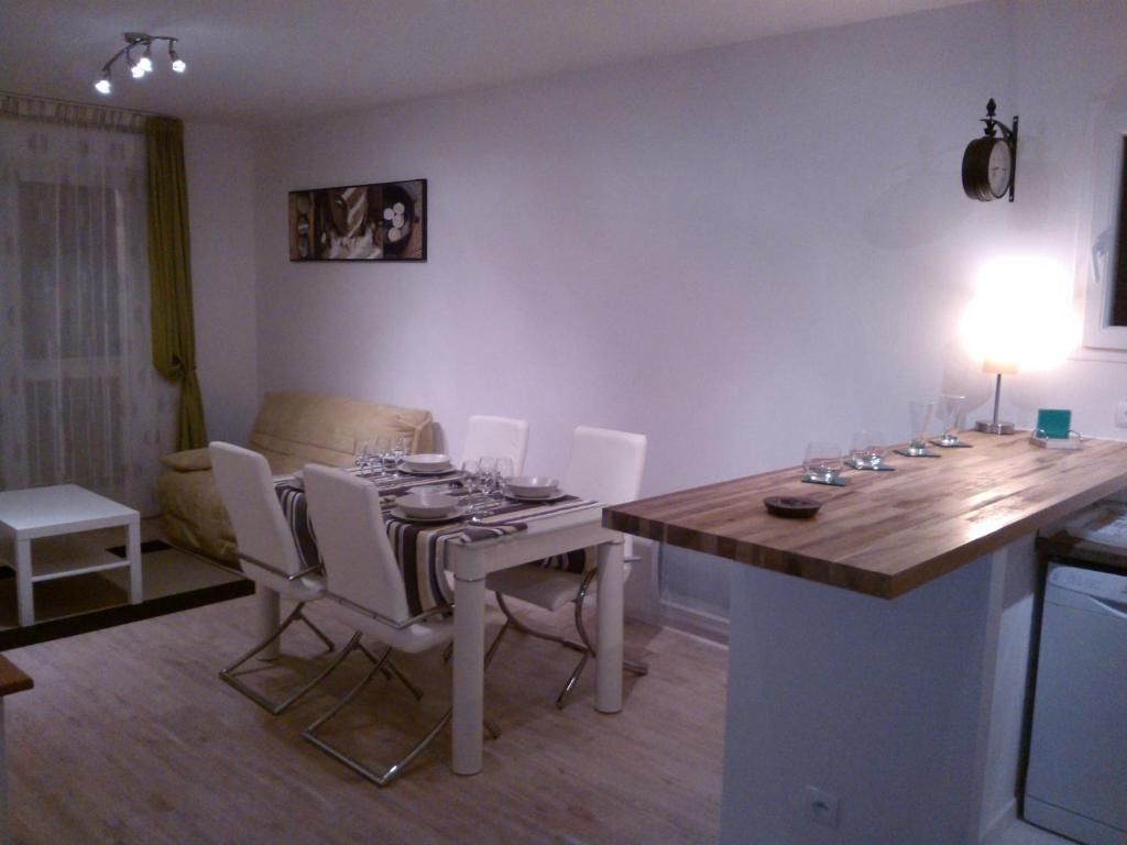 Residence Le Beau Site Capvern Room photo